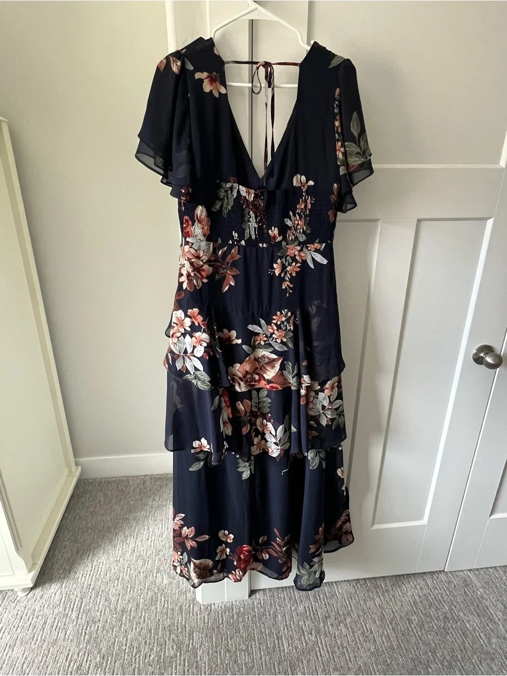 Lulu’s Navy Floral Tiered Maxi Dress with Flutter Sleeves XL - Picture 4 of 8